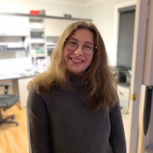 Meet your Posher, Briana